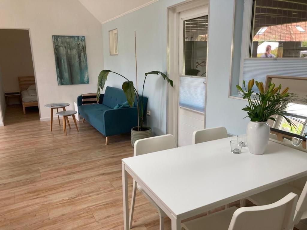 The Bee - Trekkershuts & Apartment Opperdoes Extérieur photo