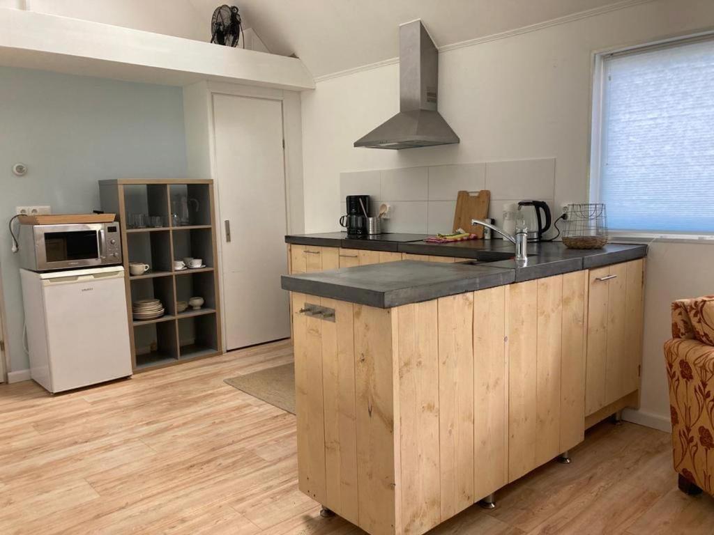 The Bee - Trekkershuts & Apartment Opperdoes Extérieur photo