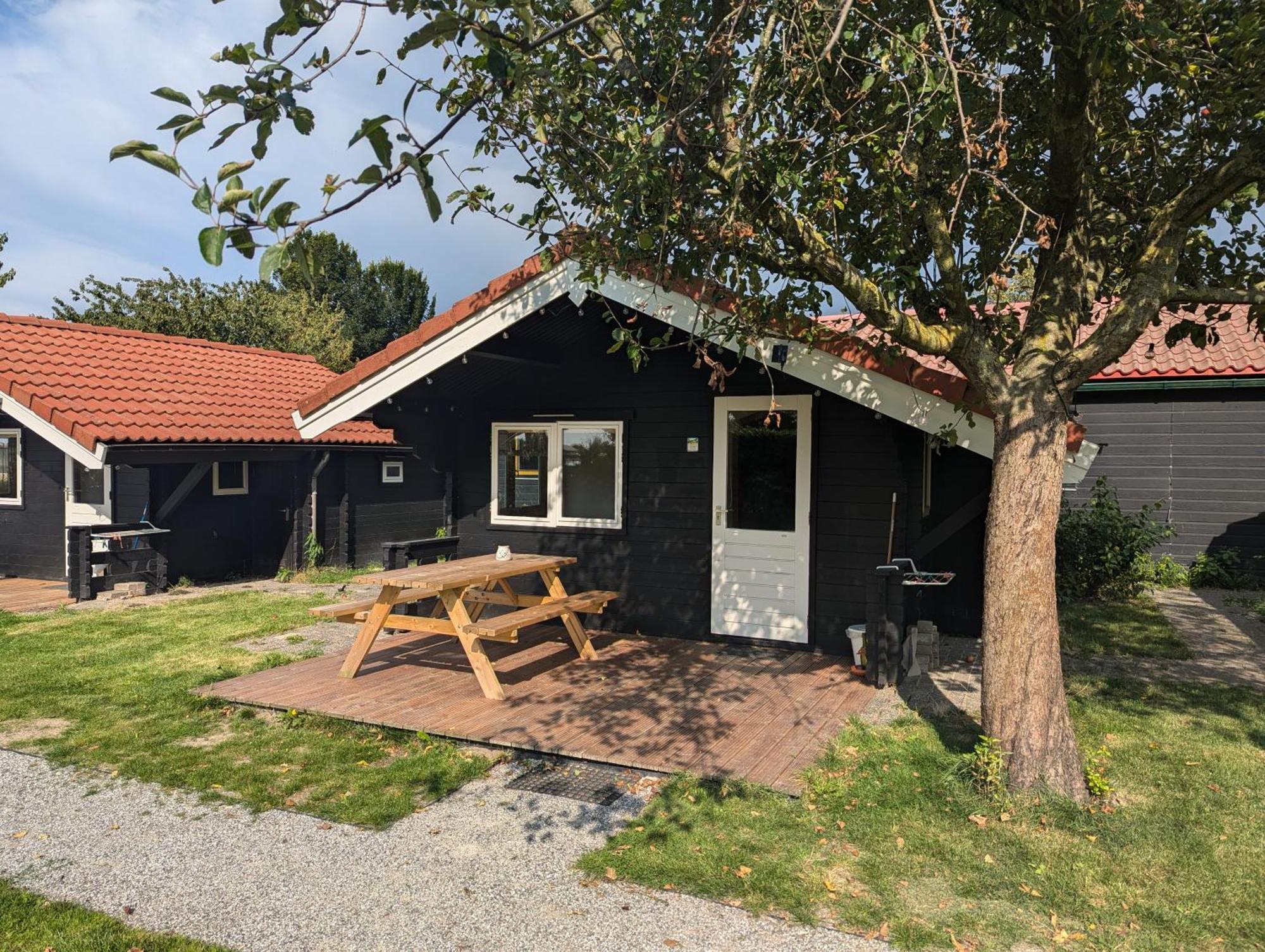 The Bee - Trekkershuts & Apartment Opperdoes Extérieur photo