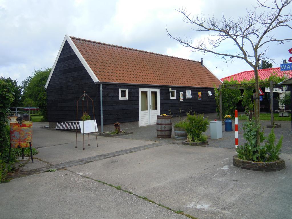 The Bee - Trekkershuts & Apartment Opperdoes Extérieur photo